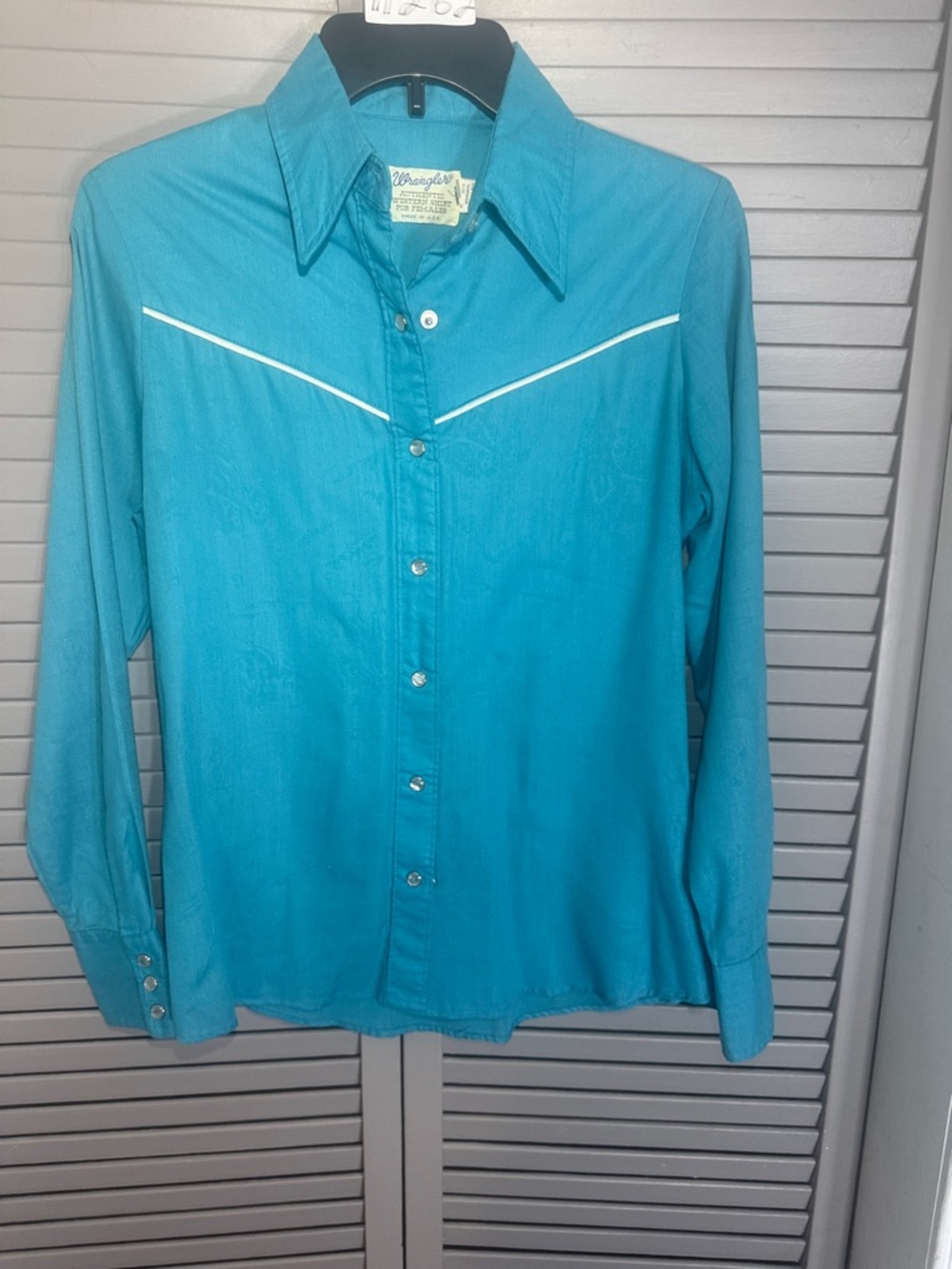 Wrangler womens Turquoise Western Button-Front Shirt